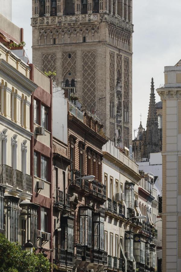 Puerta Catedral Holiday Suites Севилья Экстерьер фото