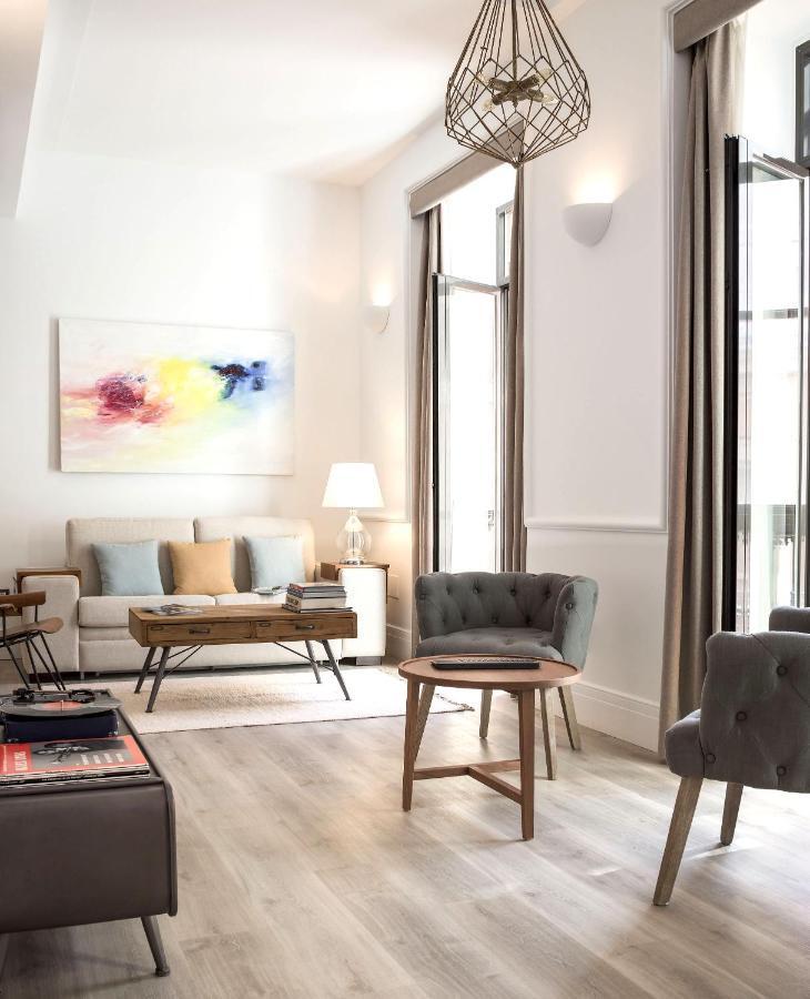 Puerta Catedral Holiday Suites Севилья Экстерьер фото