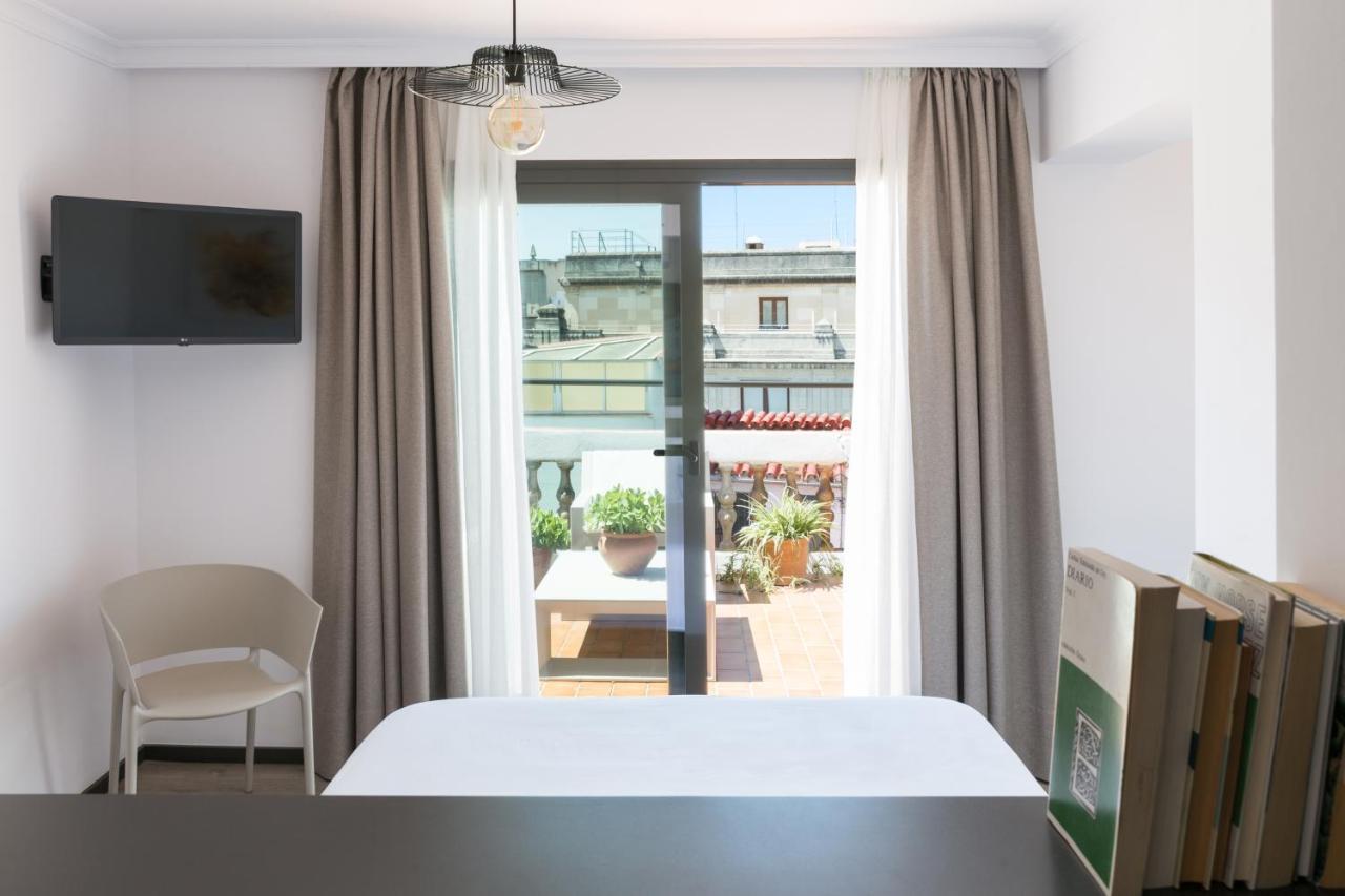 Puerta Catedral Holiday Suites Севилья Экстерьер фото